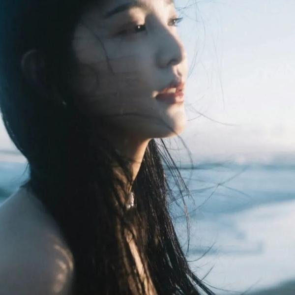 狼女